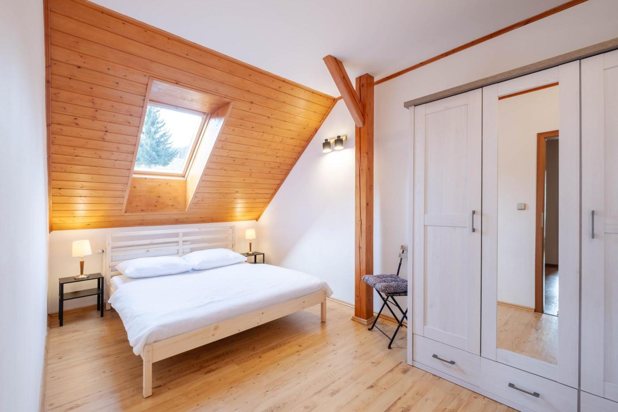 Hotel Hvezda Pec pod Snezkou Ngoại thất bức ảnh